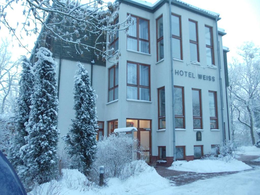 Flair Hotel Weiss Angermunde Exterior foto